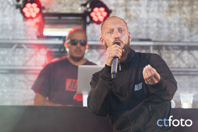 General knas_this is hultsfred_2015_004