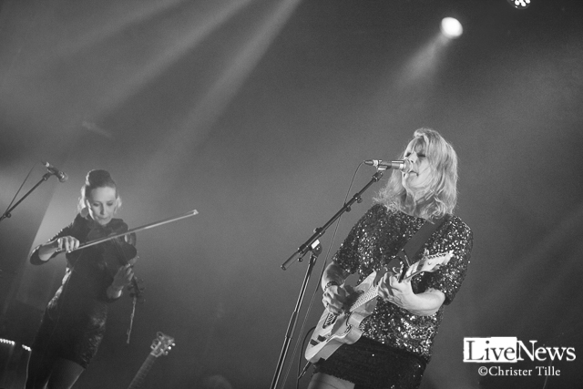 Billie_The_Vision_And_The_Dancers_wheres_the_music_2016_004